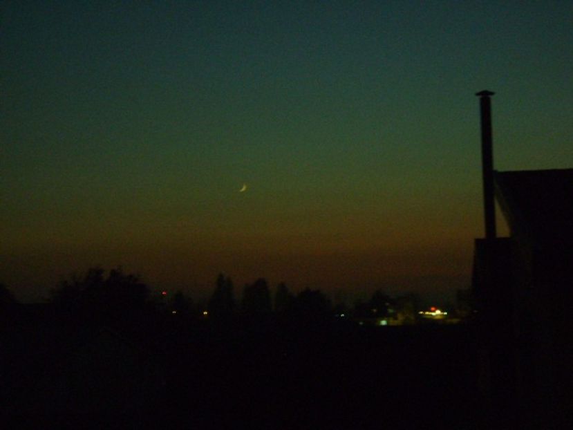 Luna nou nouta in Sagetator - Luna - Soarele si norii - 1