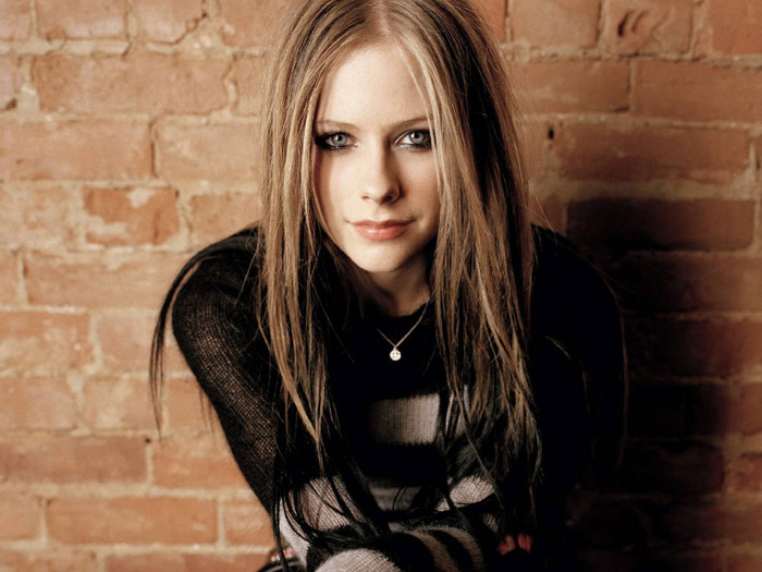 001_Avril_Lavigne_1234