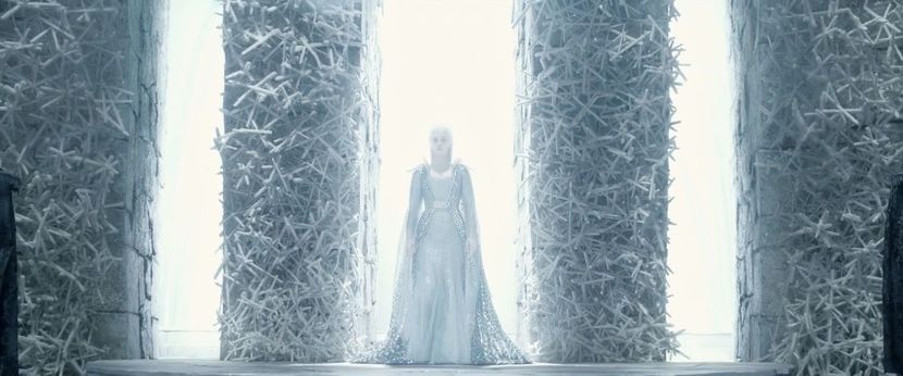 ▬ O saptamana mai tarziu, Regina mea inghetata isi face aparitia in fata regatului vizibil schimbata - I - The Goddess Of Death - Change Of Heart