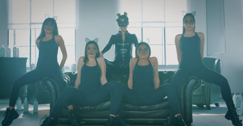 bandicam 2018-11-13 20-53-26-392 - A - 69