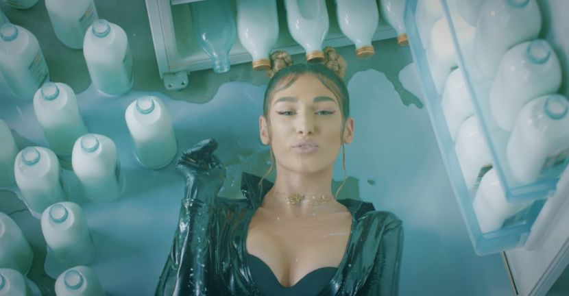 bandicam 2018-11-13 20-59-39-736 - A - 69