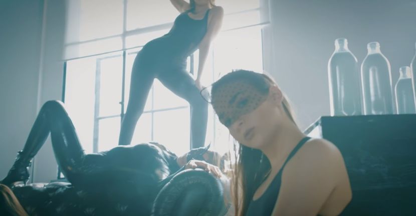 bandicam 2018-11-13 21-01-33-645 - A - 69 - 2