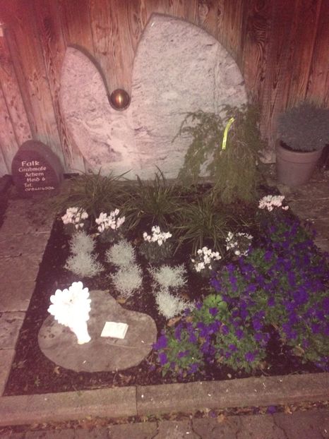 Aranjare de morminte - Serbarea Luminii