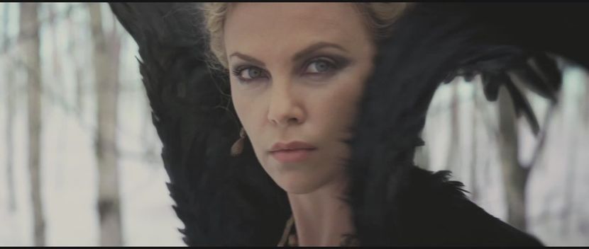 ▬ Privirea ei spune tot, e ca si cum il hipnotizeaza si il face sa creada ca e acelasi dusman la - I - The Goddess Of Death - Change Of Heart