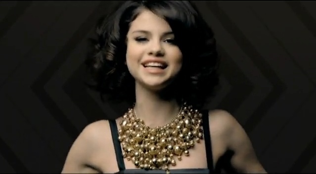 20 - Selena Gomez Naturally