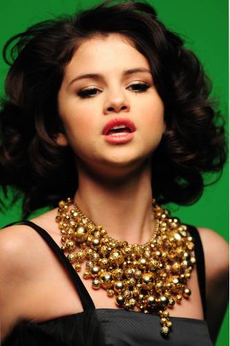 24 - Selena Gomez Naturally