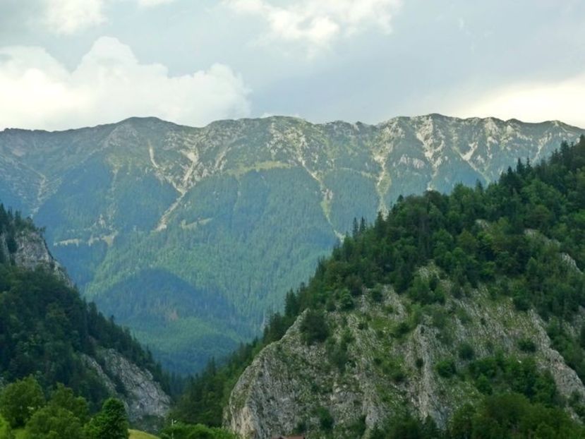  - 03 - Satele Măgura și Peștera