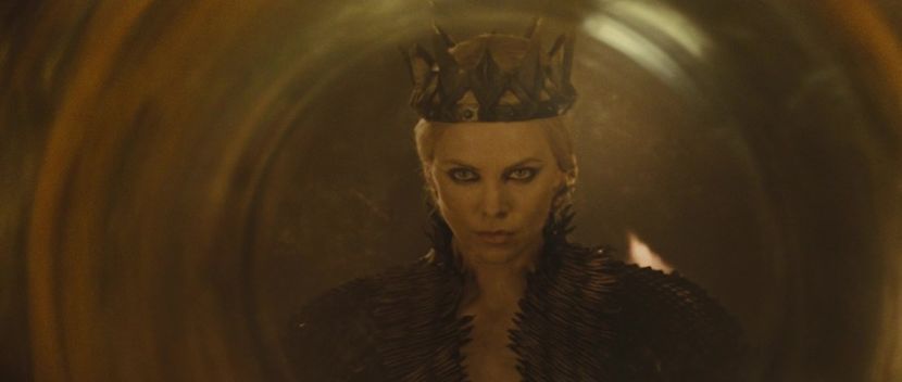 ▬ ❝LINISTE!❞ Urletul Ravennei probabil il aude pana si Freya, setea cu care cere sa fie liniste in - I - The Goddess Of Death - Change Of Heart