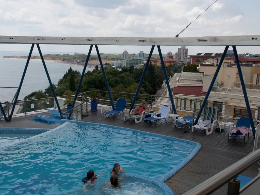  - vacante nesebar 2016 si Cheile Nerei 2017