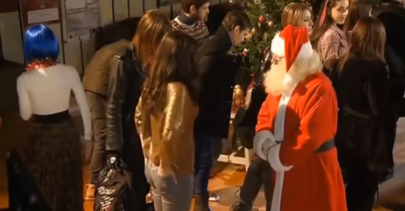 bandicam 2018-11-24 21-24-33-464 - 01 craciun sez 01 - 04