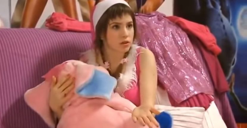 bandicam 2018-11-24 21-31-59-047 - 01 craciun sez 01 - 06