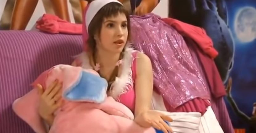 bandicam 2018-11-24 21-32-00-528 - 01 craciun sez 01 - 06