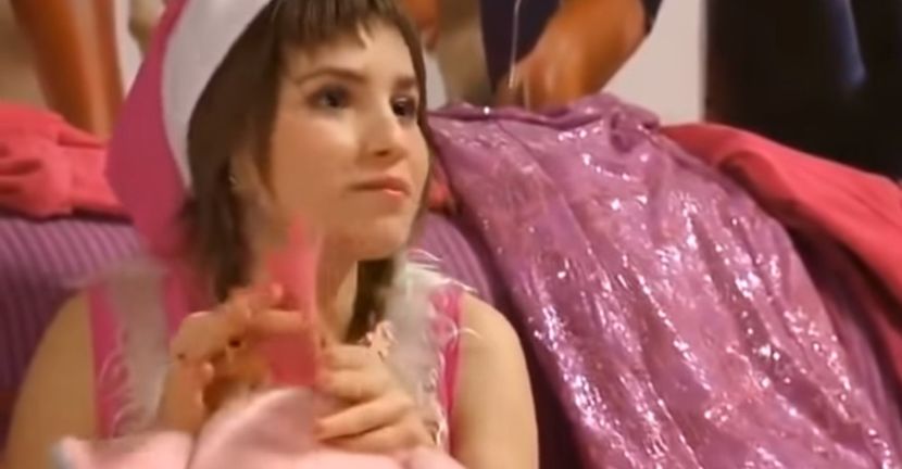 bandicam 2018-11-24 21-33-24-003 - 01 craciun sez 01 - 06