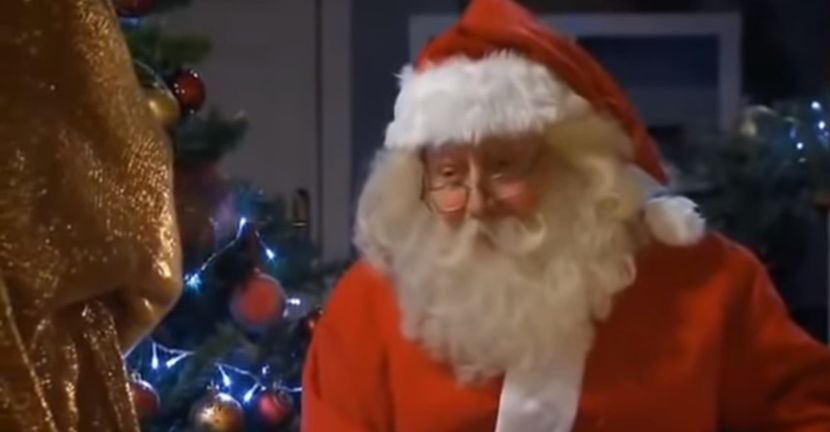 bandicam 2018-11-24 21-33-46-135 - 01 craciun sez 01 - 06