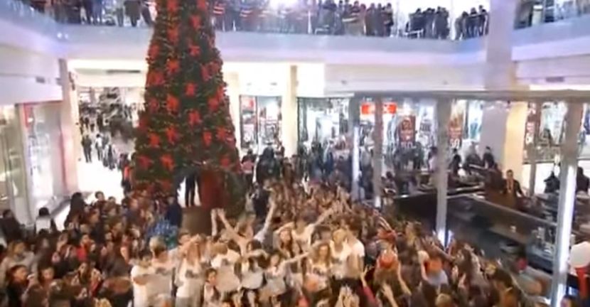 bandicam 2018-11-24 21-46-41-328 - 01 craciun sez 01 - 08