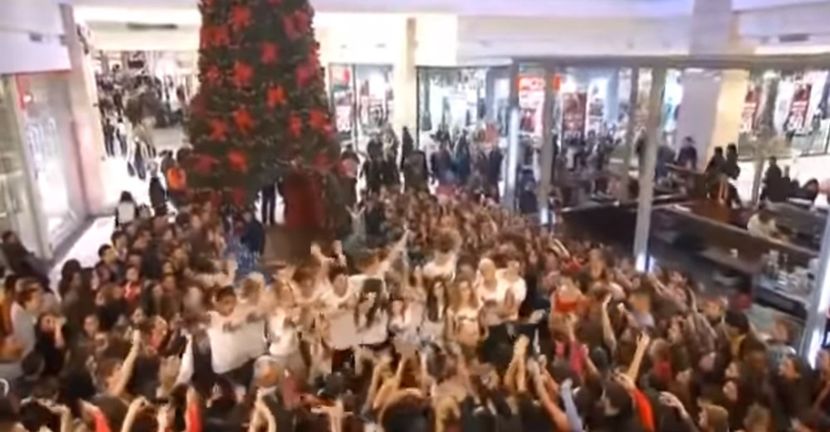 bandicam 2018-11-24 21-46-42-870 - 01 craciun sez 01 - 08