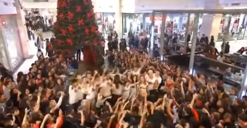 bandicam 2018-11-24 21-46-43-360 - 01 craciun sez 01 - 08