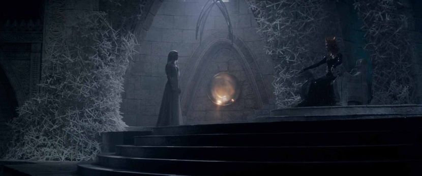 ▬ Iar cum Freya nu poate sa doarma si se plimba prin castel, surprinde acest moment nu prea placut - I - The Goddess Of Death - Change Of Heart