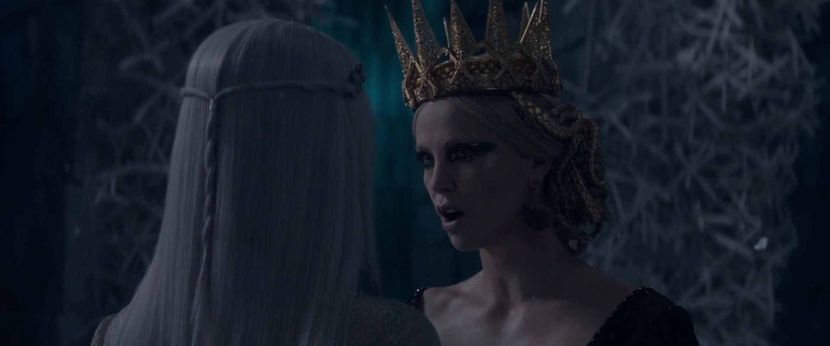 ▬ Freya tocmai mi-a citit gandurile? Neah, stiam ca asta va spune si am luat-o putin inaintea ei, - I - The Goddess Of Death - Change Of Heart