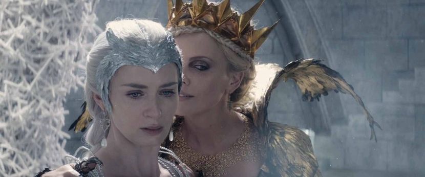 ▬ Cea mai multumita de aici e Ravenna care se apropie de urechea surorii sale pentru a o felicita si - I - The Goddess Of Death - Change Of Heart