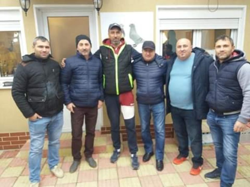  - Întâlnire cu prietenii