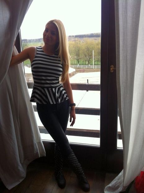 Ana Baniciu 12 - Ana Baniciu