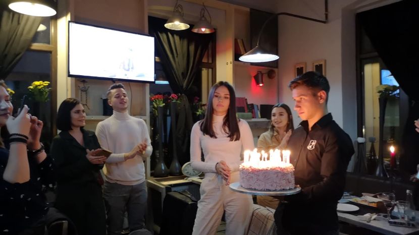 DD85C450-AE13-4443-9513-B415F836F807 - Eu si familia mea