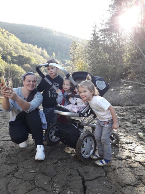  - 3 Familia-sustinatorii acestui sport