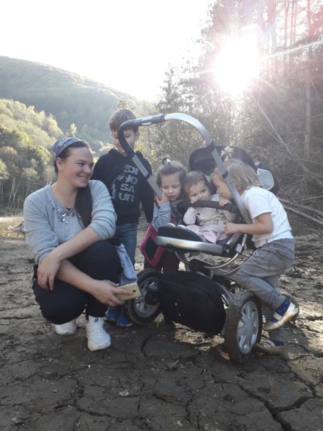  - 3 Familia-sustinatorii acestui sport