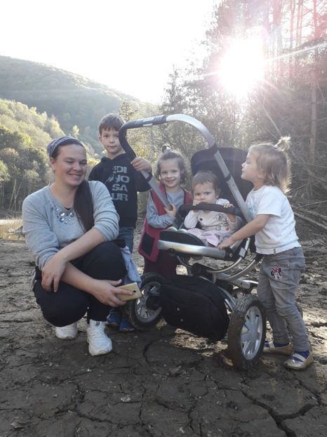  - 3 Familia-sustinatorii acestui sport