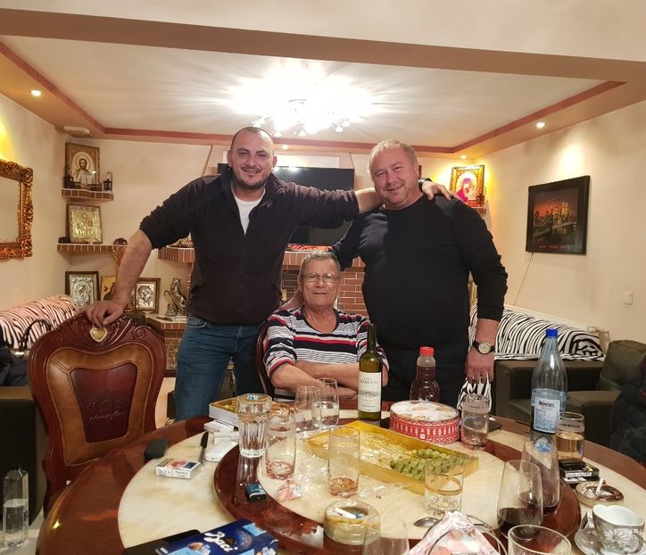 20181219_224021 (2) - 2--PORUMBARI PASARARI PRIETENI
