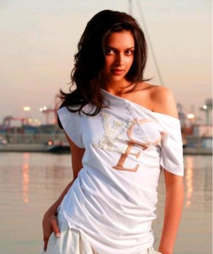 deepika-padukone-sexy-white-dress2 - Deepika Padukone