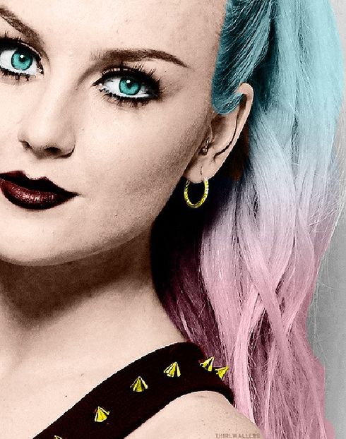  - 001a Perrie
