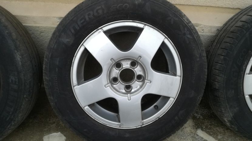  - De vinzare jante aliaj si anvelope