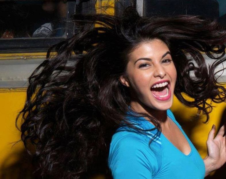 Era apa de ploaie pe care am colectat-o sa ud florile din gradina....=))))) - episodul 63