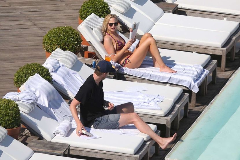 Raluca : De ce stai ma imbracat? - episodul 63