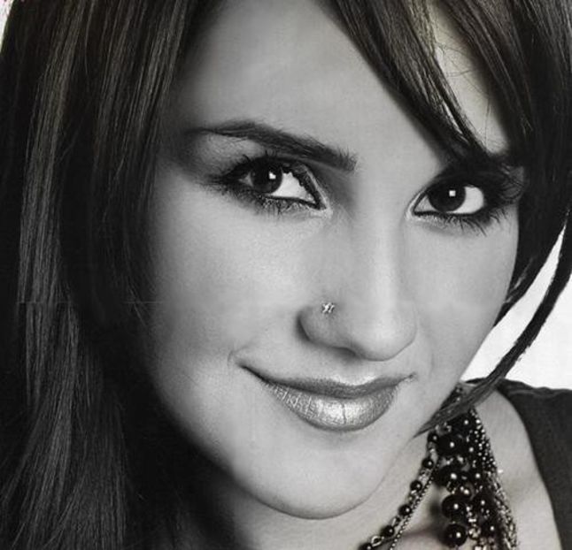  - 001 Dulce Maria