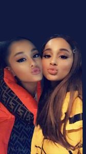  - 01b Ariana manip - 01
