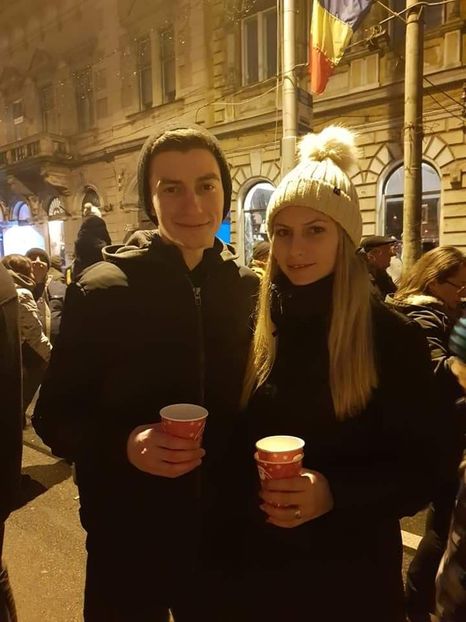  - 2019 REVELION CU PRIETENII
