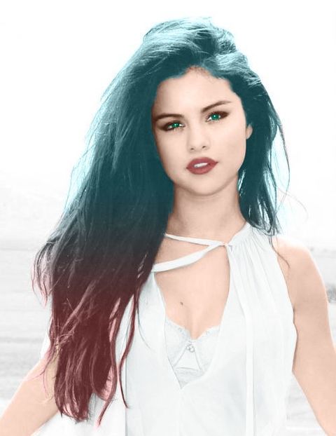  - 001a Selena
