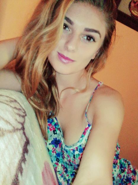 selfiecamera_2019-01-04-12-55-45-768 - Facebook