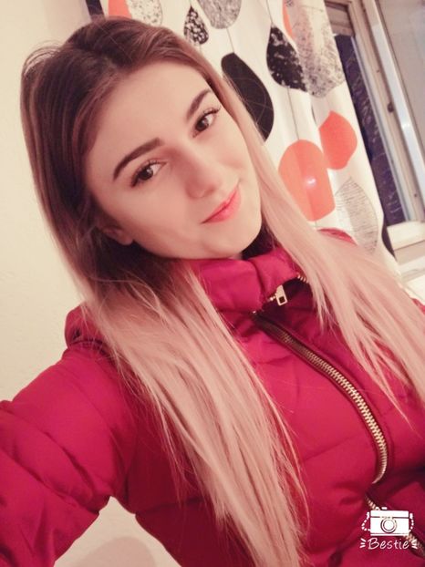 selfiecamera_2018-12-30-18-01-23-656 - Facebook