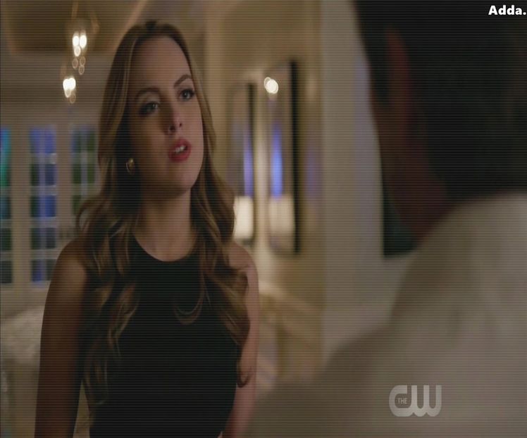 》Știu că mă iubești. *dă din gene, ia jointul și-l aprinde* - SO1xE01 Who are you to judge