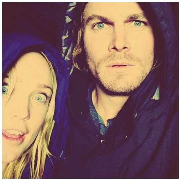 ▬ ❝Iar amandoi ma amuzati pe mine, e putin si de la fumat.❞ Mai trag un fum cu privirea pe - SO1xE01 Who are you to judge