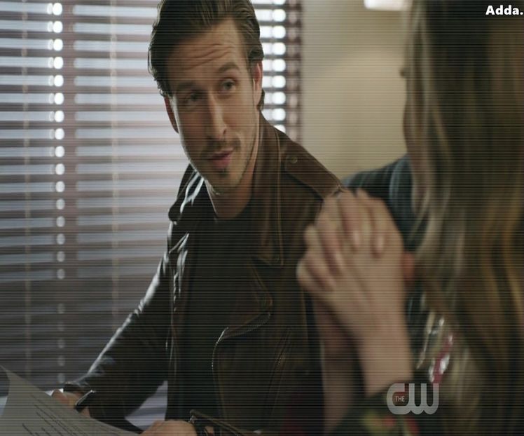 》*Se așează cu ea pe o bancă* Ai ceva de fumat la tine, sau de băut? *se lasă cu + - SO1xE01 Who are you to judge