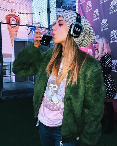 ⤑ᵖᶤᶰᵏĿЄ♏ØИÂÐЄ ┊nu m-am vazut cu colegutu tau de camera azi deci(clicl - SO1xE01 Who are you to judge