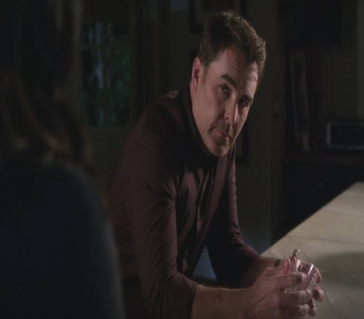 Lasa fata sa bea, Ionele! Voi ati baut si uite ce mari si sanatosi sunteti acum - episodul 63