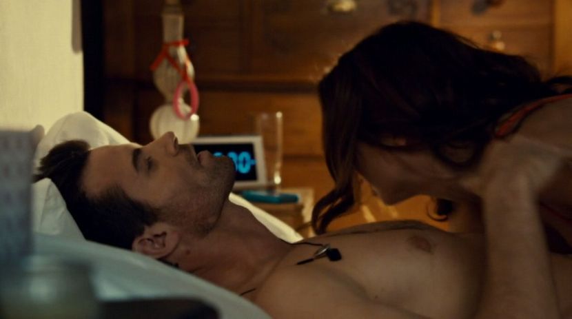 Mmm Elyyyy.. =))) Stiam ca odata si odata o sa ma accepti...si din cauza ta am stat si in puscarie.. - episodul 63