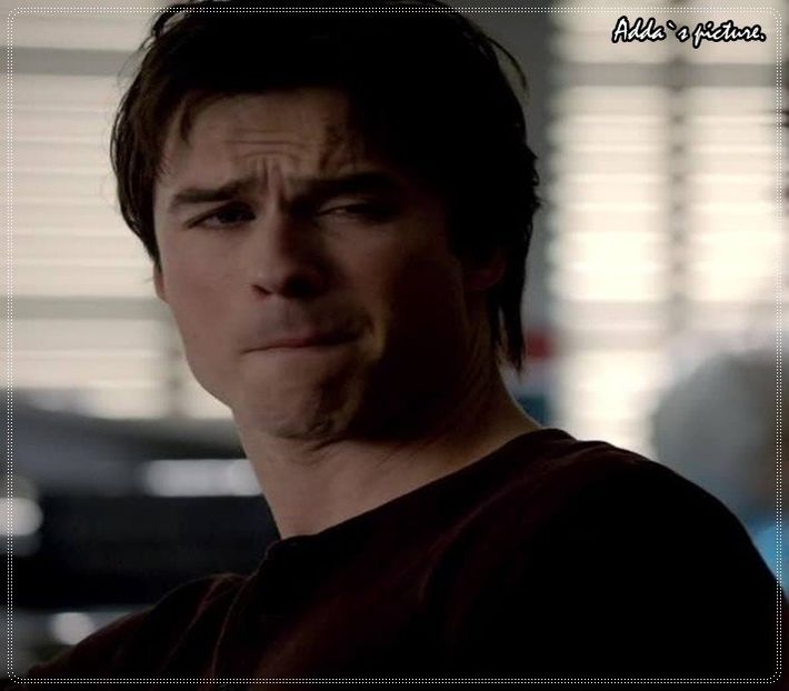 *da cu pumnii si picioarele in usa*STIU CA ESTI AICI, IRINA..DESCHIDETI ALTFEL CHEM POLITIA!! - episodul 63