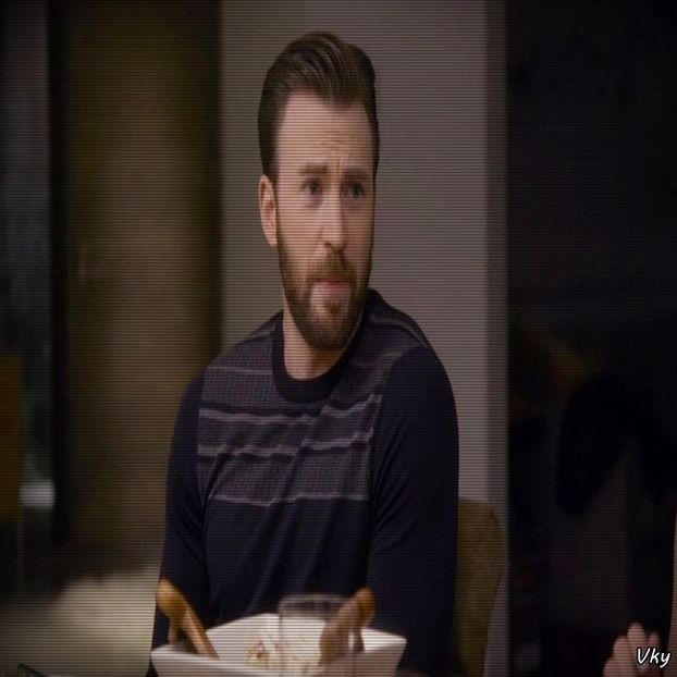 ▬ Se cauta prin geaca si mai gaseste o sticluta mica. ❝Cred ca e ultima si asta.❞ Dupa ce ii da - SO1xE02 Popped pills n u smoke